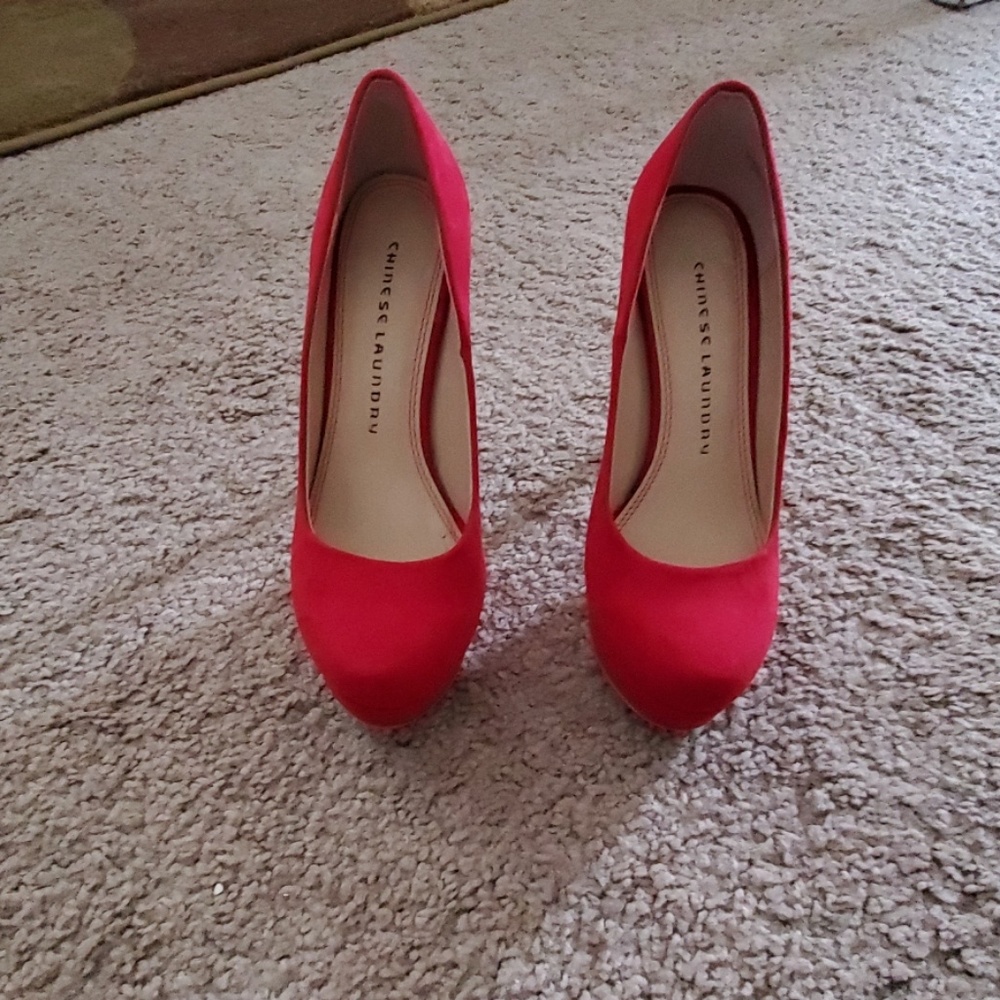 Shoes - Picture 2 of 3